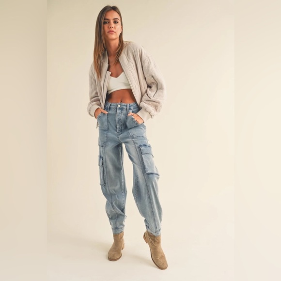 Miou Muse Denim Cargo Jogger Pants Size Medium Light Wash - Picture 2 of 8